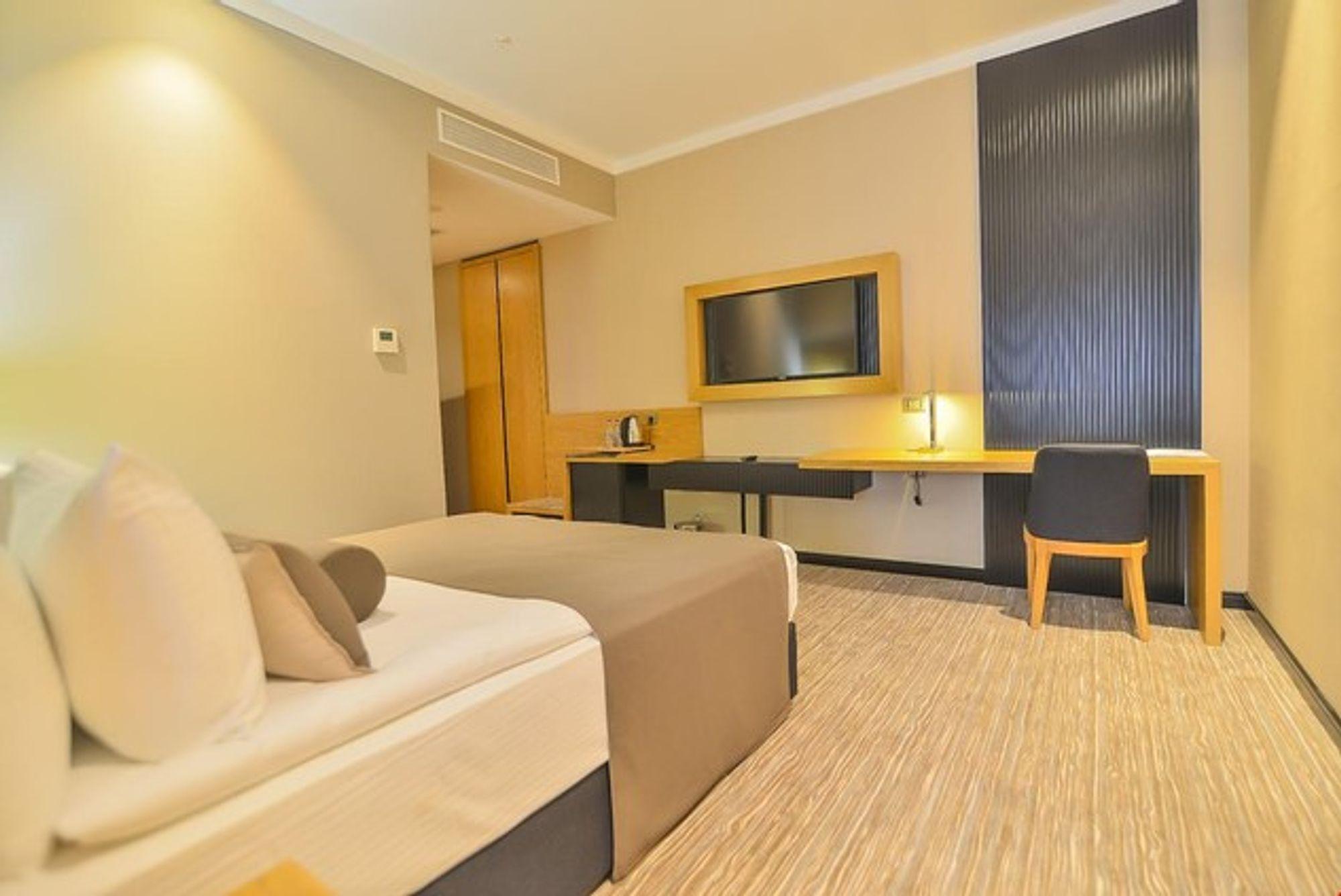 Mayi Hotel Istanboel Buitenkant foto